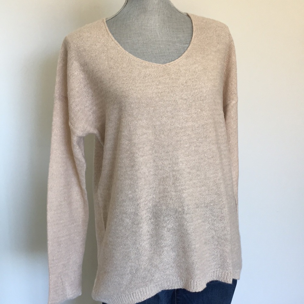 NWT GAP Shimmery Leggings-friendly Hi-lo Hem Pullover Sweater, size Medium ⭐️